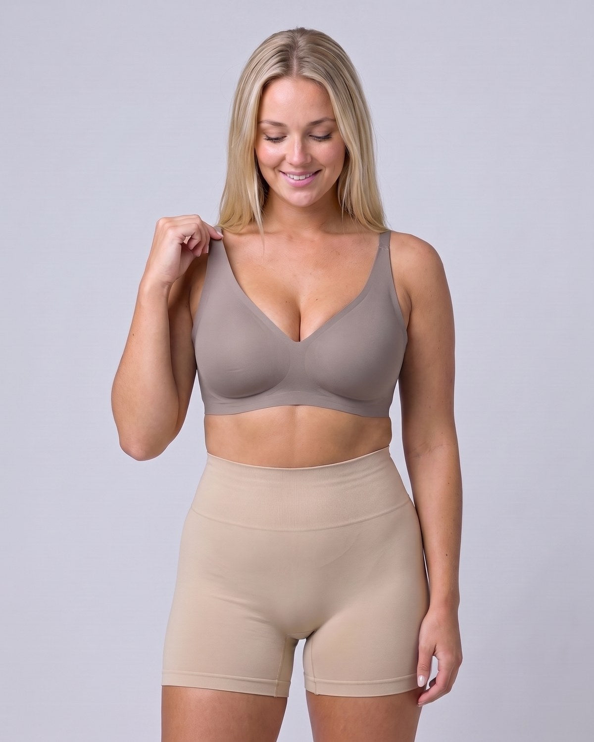 Jelly Full Coverage BH in taupe, gedragen